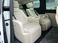 2025 Li Auto MEGA Ultra Smart Refresh, белый — фото 17