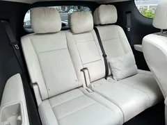 2025 Li Auto MEGA Ultra Smart Refresh, белый — фото 18