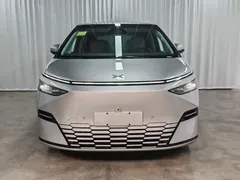 2025 Xpeng X9 EV 650 Long Range Max — фото 2