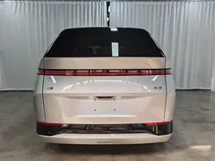 2025 Xpeng X9 EV 650 Long Range Max — фото 5