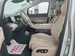 2025 Xpeng X9 EV 650 Long Range Max — фото 8