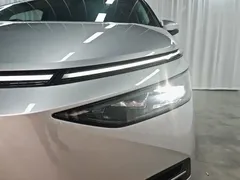 2025 Xpeng X9 EV 650 Long Range Max — фото 14