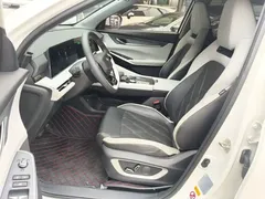 2023 Changan CS75 PLUS 3rd Gen 1.5T AT Premium, белый — фото 15