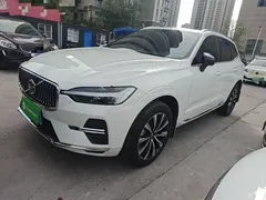 2023 Volvo XC60 4WD Luxury, белый — фото 1