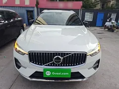 2023 Volvo XC60 4WD Luxury, белый — фото 3
