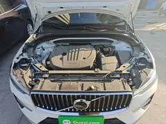 2023 Volvo XC60 4WD Luxury, белый — фото 20