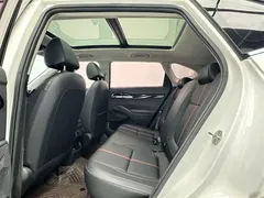 2021 Kia Seltos 1.5L CVT Trend, белый — фото 5