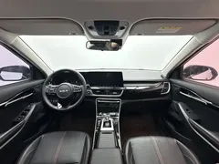 2021 Kia Seltos 1.5L CVT Trend, белый — фото 6