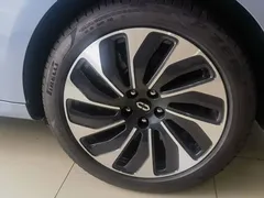 2023 Aito M5 EREV 4WD Smart Driving, синий — фото 15