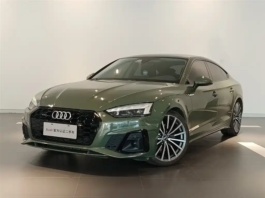 2022 Audi A5 Sportback 40 TFSI quattro Luxury Sport