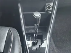 2022 Toyota Yaris L Zhixuan X 1.5L CVT Luxury Plus — фото 13
