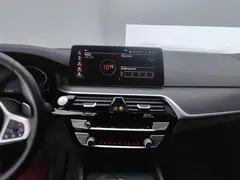 2022 BMW 5 Series 530Li Premium M Sport Package, чёрный — фото 13