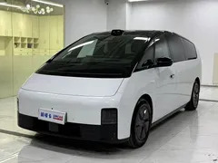 2024 Li Auto MEGA Ultra, белый — фото 1
