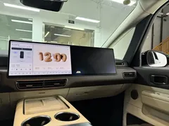 2024 Li Auto MEGA Ultra, белый — фото 16