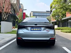 2019 Toyota Avalon Hybrid 2.5L Luxury — фото 5
