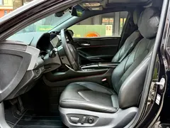 2019 Toyota Avalon Hybrid 2.5L Luxury — фото 10