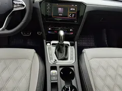 2023 Volkswagen Magotan 330TSI DSG Leading Anniversary, чёрный — фото 16