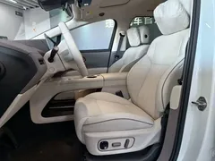 2025 Li Auto i8 Standard, белый — фото 5