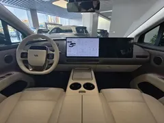 2025 Li Auto i8 Standard, белый — фото 9