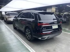 2022 Audi Q7 55 TFSI quattro S line Sport, чёрный — фото 5