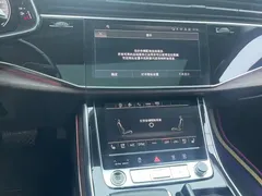 2022 Audi Q7 55 TFSI quattro S line Sport, чёрный — фото 9
