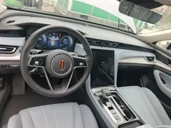 2025 Hongqi H5 PHEV 170 — фото 10