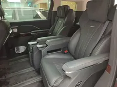 2024 Hongqi HQ9 2.0T 4WD Luxury — фото 17