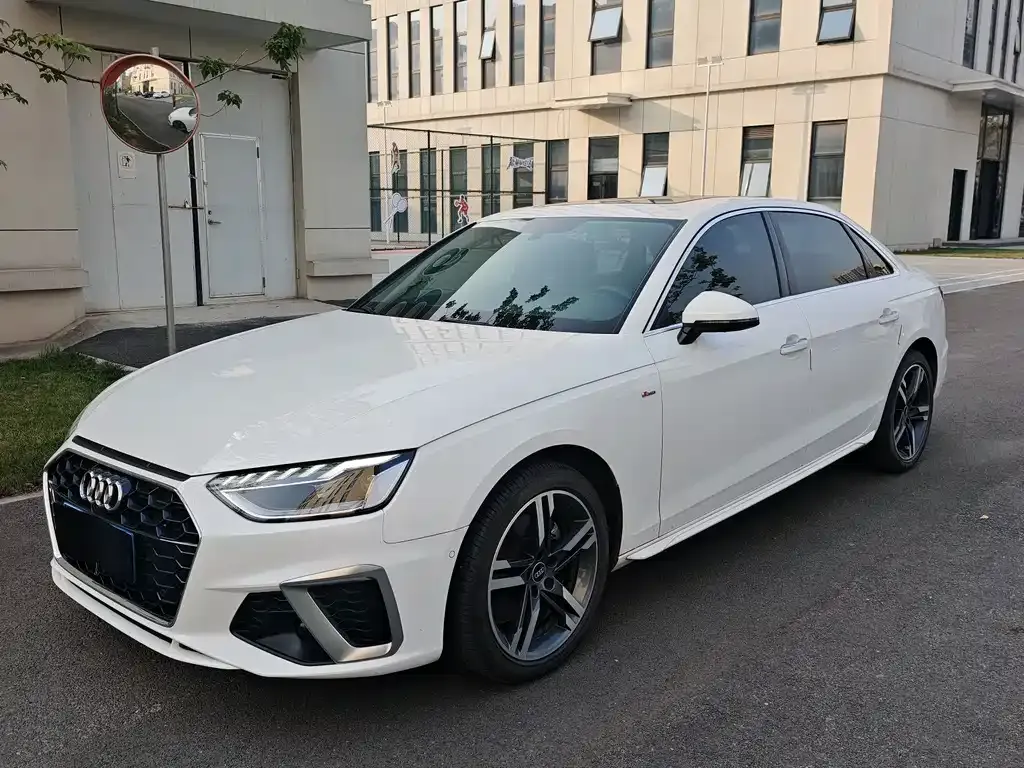 2022 Audi A4L 40 TFSI Luxury Sport