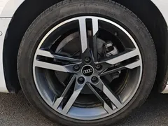 2022 Audi A4L 40 TFSI Luxury Sport, белый — фото 4