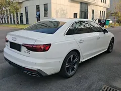 2022 Audi A4L 40 TFSI Luxury Sport, белый — фото 9