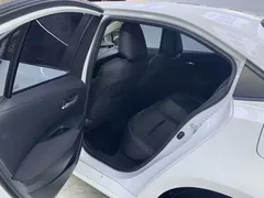 2021 Toyota Corolla 1.2T S-CVT Elite Plus, белый — фото 11