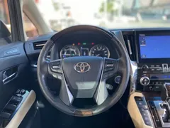 2021 Toyota Alphard Hybrid 2.5L Luxury, белый — фото 11