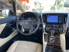 2021 Toyota Alphard Hybrid 2.5L Luxury, белый — фото 12