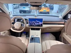 2024 Aito M7 1.5T Smart Driving RWD Max 6-Seat, чёрный — фото 12