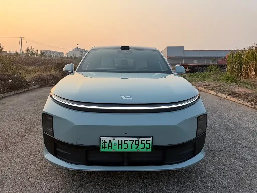 2025 Li Auto L6 Max