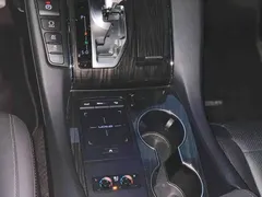 2020 Lexus LM 300h 7-seat, чёрный — фото 7