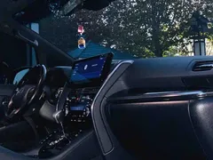 2020 Lexus LM 300h 7-seat, чёрный — фото 11