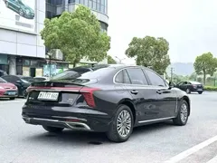 2025 Hongqi H5 1.5T DCT, чёрный — фото 11