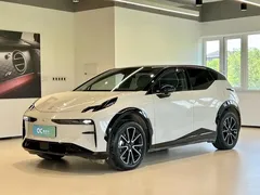 2025 Zeekr X 4 seats RWD Magic Cube, белый — фото 1