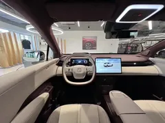 2025 Zeekr X 4 seats RWD Magic Cube, белый — фото 11