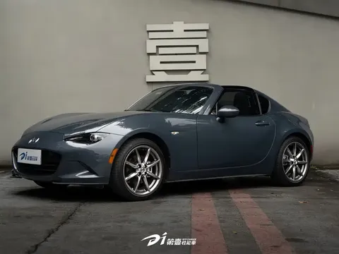 2022 Mazda MX-5 2.0L AT