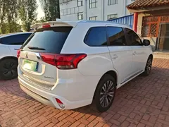 2021 Mitsubishi Outlander 2.0L 2WD 5, белый — фото 7