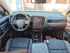2021 Mitsubishi Outlander 2.0L 2WD 5, белый — фото 10