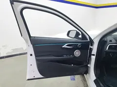 2021 BMW 1 Series 120i M Sport, белый — фото 7