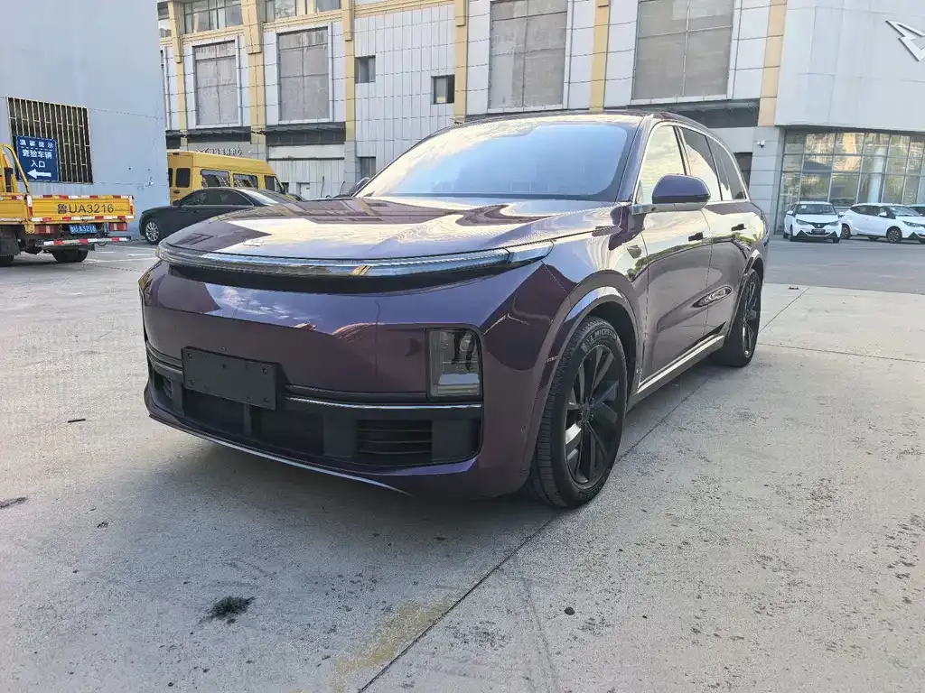 2023 Li Auto L8