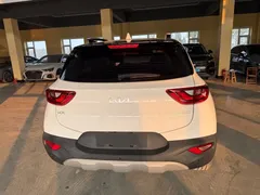 2021 Kia Yipao 1.4L CVT Sunroof, белый — фото 9
