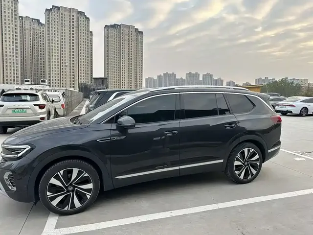 2023 Volkswagen Talagon 380TSI 4WD Luxury Pro