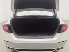 2022 Honda Accord 260TURBO Luxury, белый — фото 16