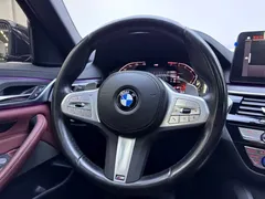 2023 BMW 5 Series 530Li Leading M Sport Package, чёрный — фото 13