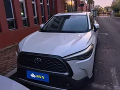 2022 Toyota Corolla Cross 2.0L Luxury, белый — фото 2